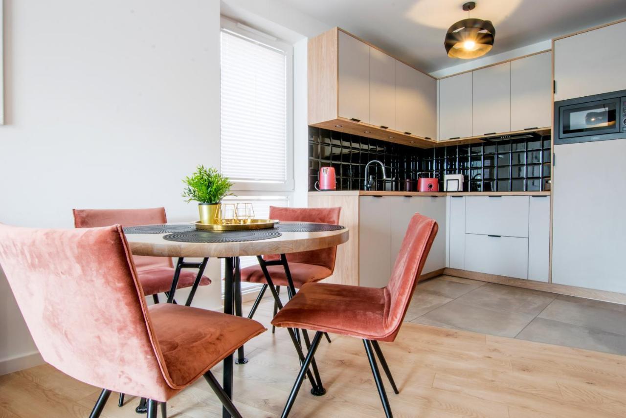 Apartment W&k White&grey - Faktura Vat, Parking Koszalin